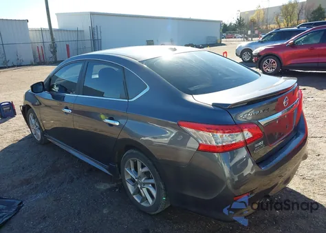 2015 Nissan Sentra Sr z USA, uszkodzony, nr VIN 3N1AB7APXFY217639